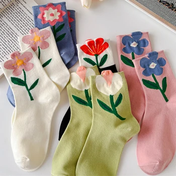 Нови дамски чорапи Летни чорапи Mid Tube Чорапи с къси крака Unsiex памучни чорапи Трикотаж дишаща случайни бонбони цвят меко цвете