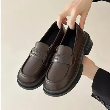 Дамски ежедневни мокасини обувки 2024 Есенни обувки за ходене на средни токчета Марка дизайнер Нови Челси ботуши помпи PU кожа Zapatos Mujer