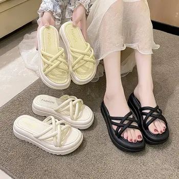 Лято жени плажни чехли мода плътен цвят сандали открит вътрешен без хлъзгане нов дизайнер дами слайдове платформа обувки