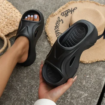 Плоска платформа Дамски чехъл светлина лятна мода нова чехъл 2024 дизайнер плаж жени сандали джапанки