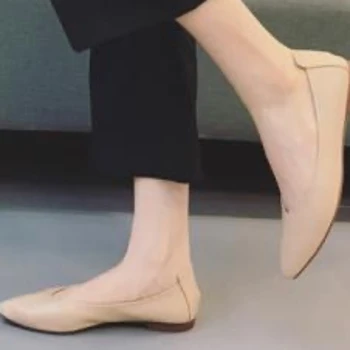 Нови дамски балетни апартаменти 2023 Лятна реколта плитка приплъзване на обувки за ходене за жени мода открит офис дами ежедневни обувки