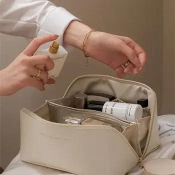 Козметична чанта Голям капацитет за пътуване Козметична чанта Многофункционална козметична чанта Дамска тоалетна чиния Грим чанта за съхранение Калъфи за грим