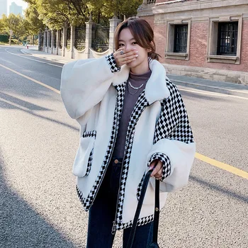 Корейски зимни агнета вълна палто жени 2023 нов плюшени кадифе случайни хлабав подплатени дебел памук палто за жени
