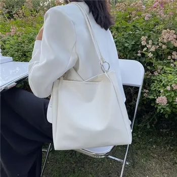 Дамска чанта жена голяма пазарска чанта висок клас за жени нов стил модерен модерен голям капацитет гъвкав за клас проста чанта за рамо