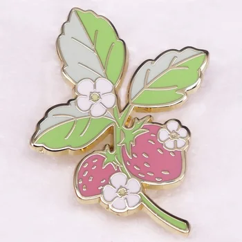 Сладък и Kawaii ягодов емайлов щифт Ягоди и цветни цветове Клъстер брошка бижута