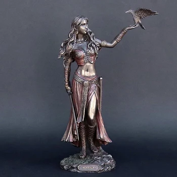 Висококачествени статуи от смола Мориган Келтската богиня на битката с врана и меч бронзова завършена статуя за декорация на дома