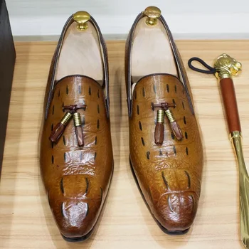 Мъжки бизнес ежедневни кожени обувки Заострени пискюл мокасини Ръчно изработени крокодил модел мода модерен рокля обувки мъже 2024 пролет