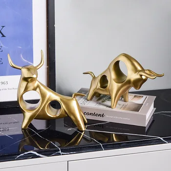Nordic Gold Ox смола скулптура хол офис десктоп изкуство животински статуя луксозен дом декор аксесоари декоративни фигурки