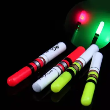 5pcs/lot Светлинни пръчици Зелено / червено Работа с CR322 Работещи с батерии LED светеща плувка електронна светлина Нощни риболовни принадлежности