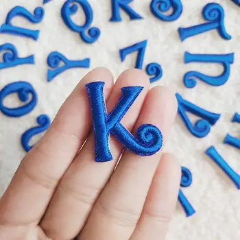 Бродирани малки букви желязо на пластир апликация азбука лепенки за детски дрехи чанти Шиене име значка кръпка аксесоари