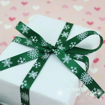 10mm зелен червен снежинка отпечатани гросгрейн сатенени панделки Коледа Хелоуин сватба рожден ден парти Нова година подарък кутия опаковане