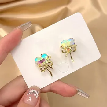 Нова мода уникален дизайн елегантен изящен многоцветен кристал сърце пеперуда родословни обеци жени бижута парти премия подаръци