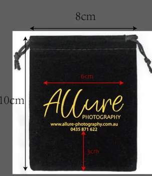 200 парчета персонализирано лого 8 * 10 см черни кадифени чанти шнур подарък бижута торбички отпечатани горещ печат със злато цвят лого