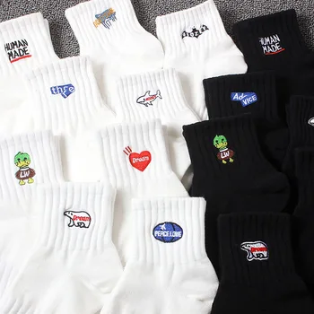 Бродирани чорапи за дамски чисти памучни летни чорапи Instagram пролет и есен всички памучни спортни памучни чорапи със средна дължина